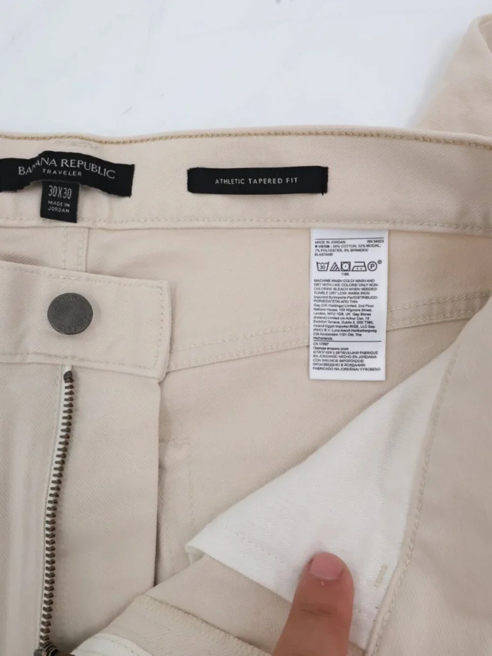NWT Banana Republic Pants Mens 30 L29 Traveler Athletic Tapered Fit Mid Rise